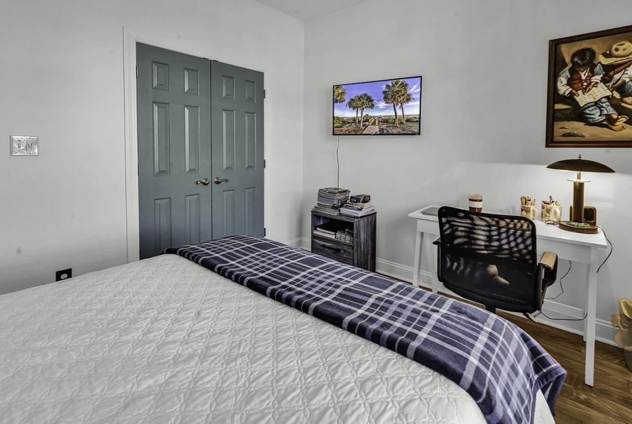 600 Clandon Ct. Photo 7