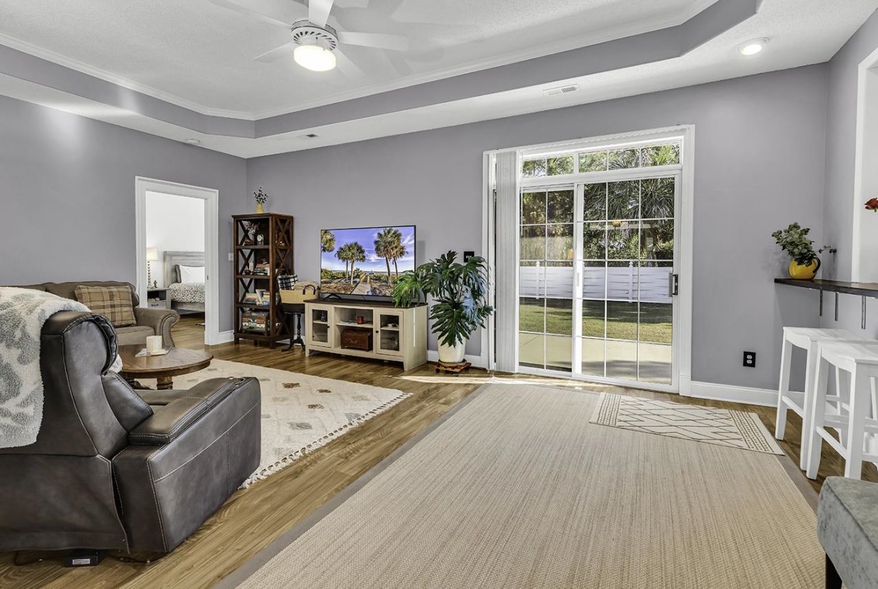 600 Clandon Ct. Photo 8