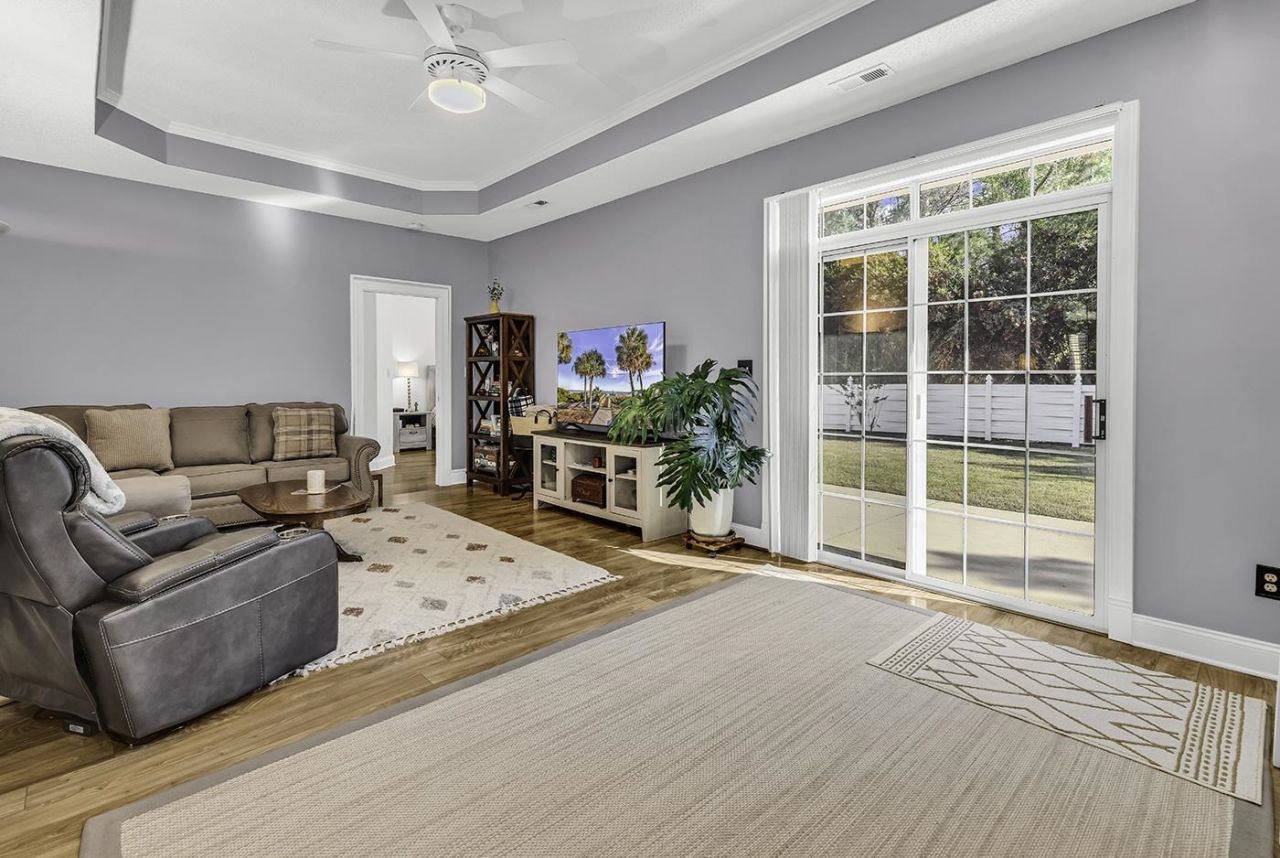 600 Clandon Ct. Photo 9