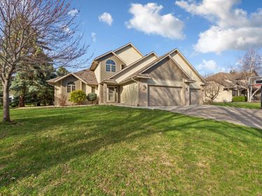 1526 Castle Drive, North Mankato, MN 56003
