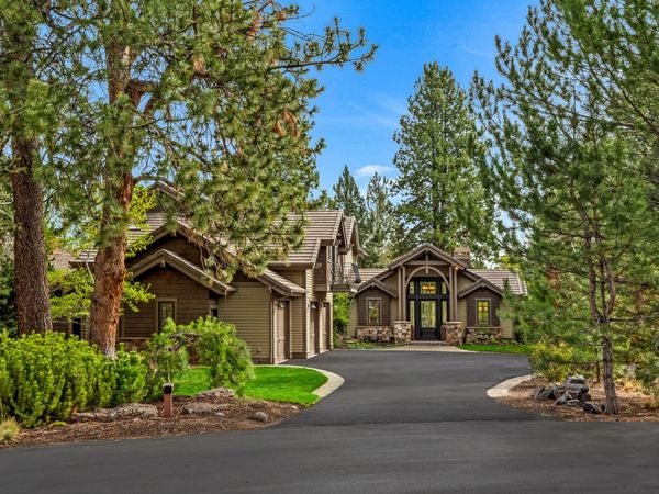 19570 Ball Butte Court, Bend, OR 97702