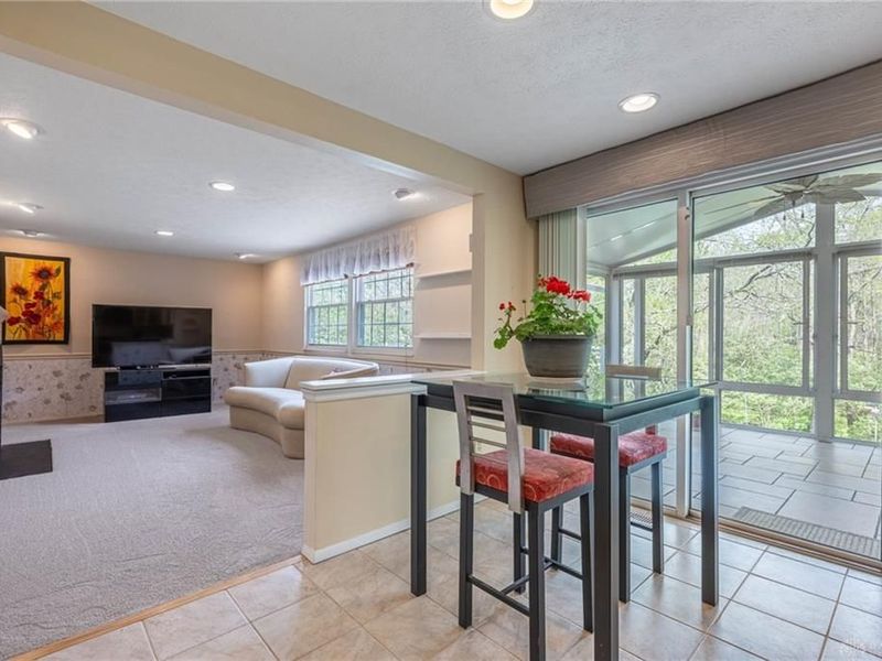 5642 Bluepine Drive, Cincinnati, OH 45247 Photo 13