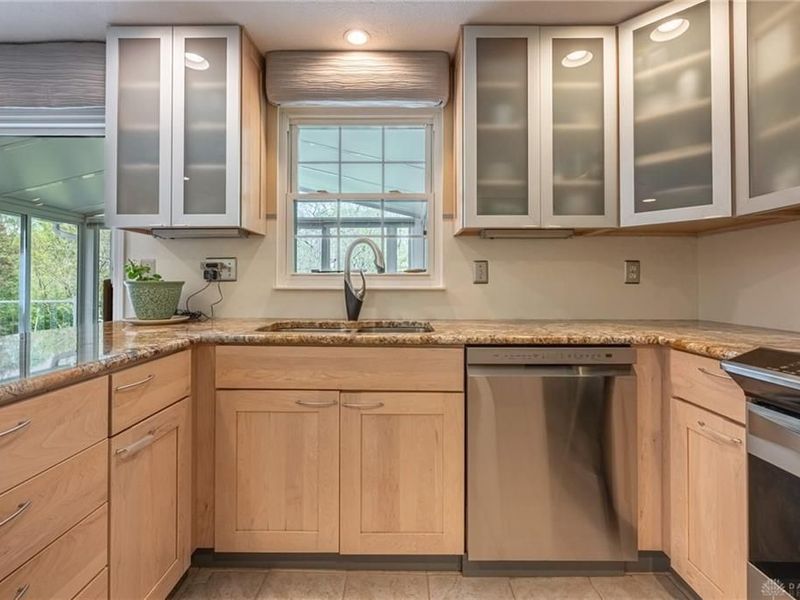 5642 Bluepine Drive, Cincinnati, OH 45247 Photo 16