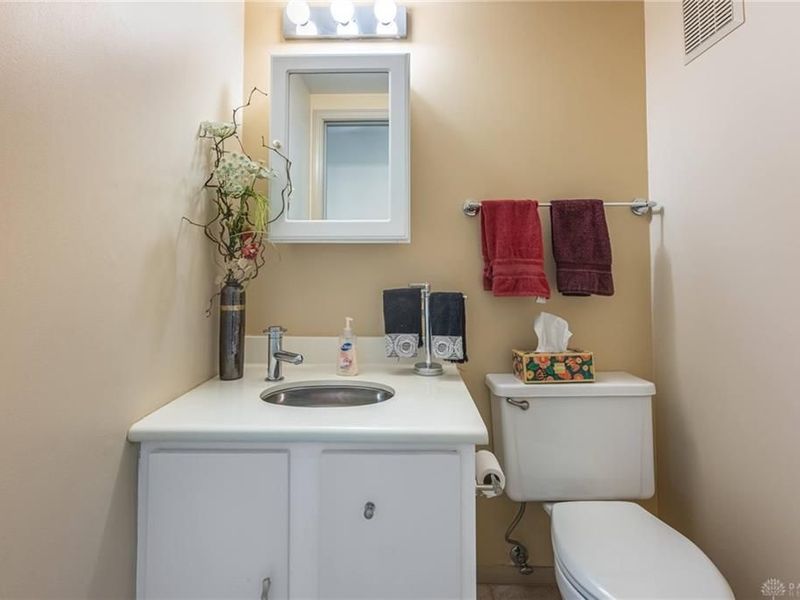 5642 Bluepine Drive, Cincinnati, OH 45247 Photo 22