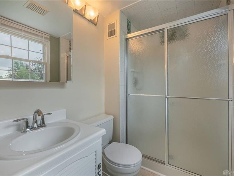 5642 Bluepine Drive, Cincinnati, OH 45247 Photo 30