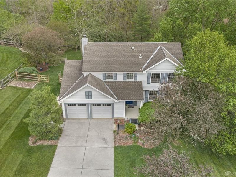 5642 Bluepine Drive, Cincinnati, OH 45247 Photo 4