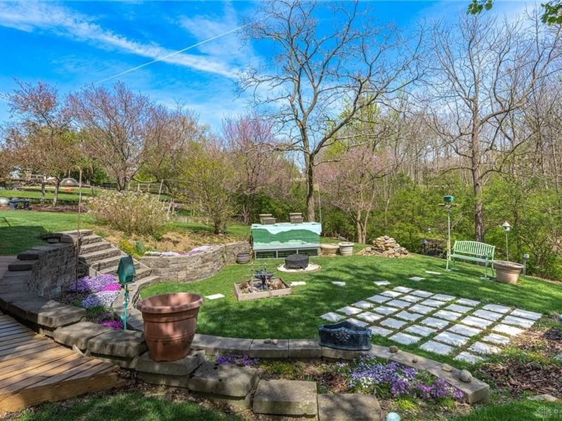 5642 Bluepine Drive, Cincinnati, OH 45247 Photo 44