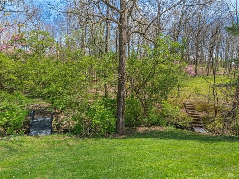 5642 Bluepine Drive, Cincinnati, OH 45247 Photo 49