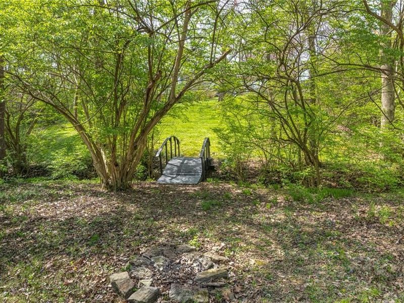 5642 Bluepine Drive, Cincinnati, OH 45247 Photo 50