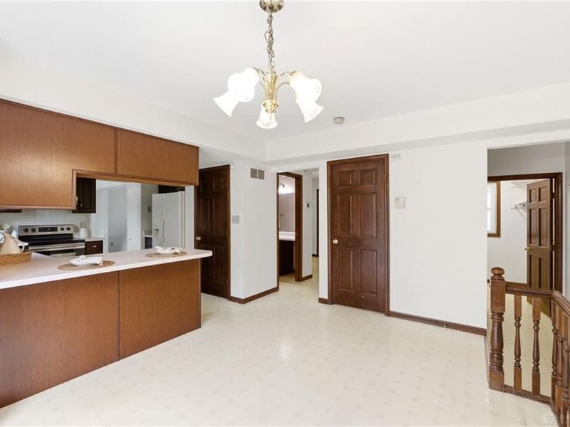 1879 Hildreth Drive, Beavercreek, OH 45432 Photo 14