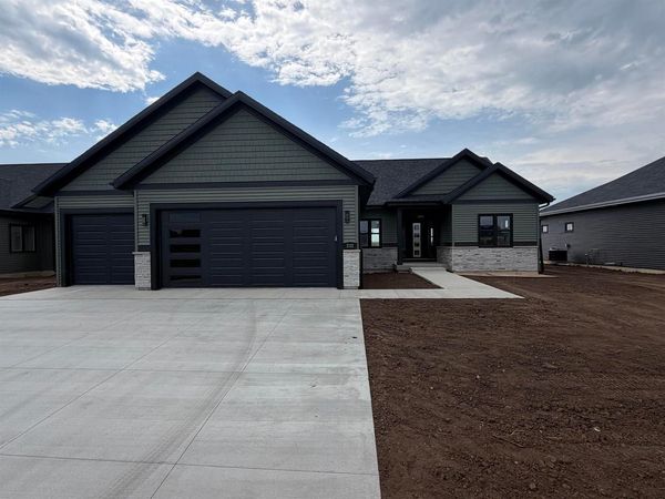 232 Falcon Court, Sauk City, WI 53583