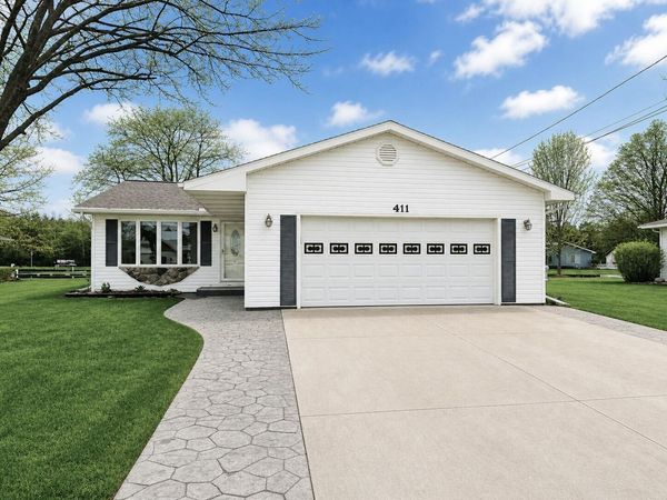 411 Iroquois Avenue, Prudenville, MI 48651