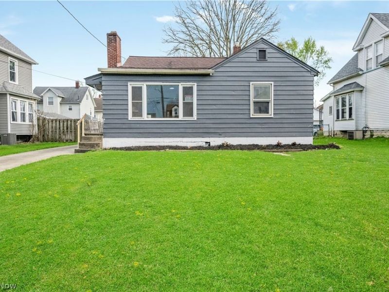 34 Helen Avenue, Niles, OH 44446 Photo 1