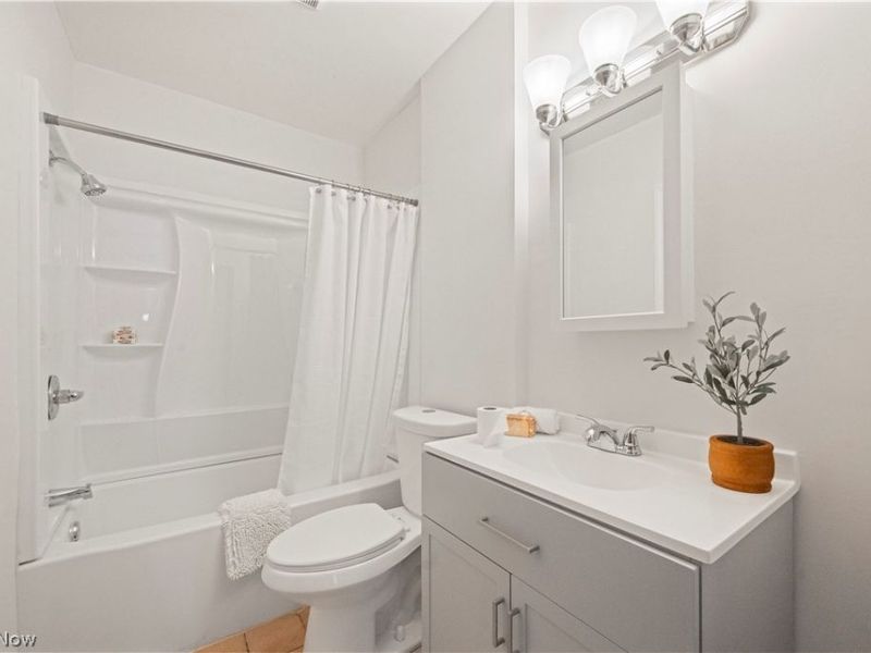 34 Helen Avenue, Niles, OH 44446 Photo 19