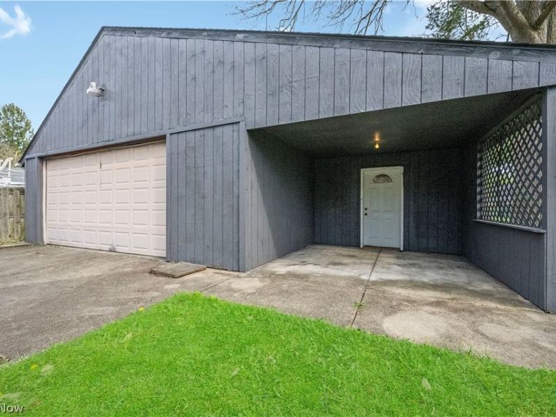 34 Helen Avenue, Niles, OH 44446 Photo 2