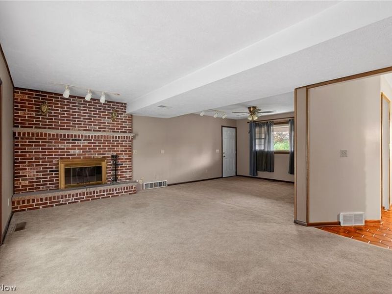 7432 Klingston Street NW, Massillon, OH 44646 Photo 17