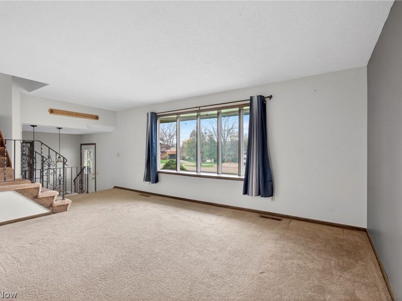 7432 Klingston Street NW, Massillon, OH 44646 Photo 9