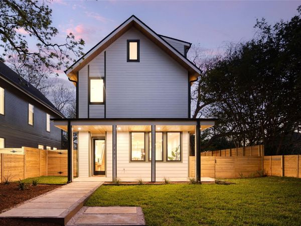 2401 Willow ST , Austin, TX 78702