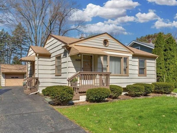 1608 Inverness Street, Keego Harbor, MI 48320