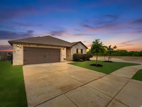 3133 Malbac Dr, Schertz, TX 78154