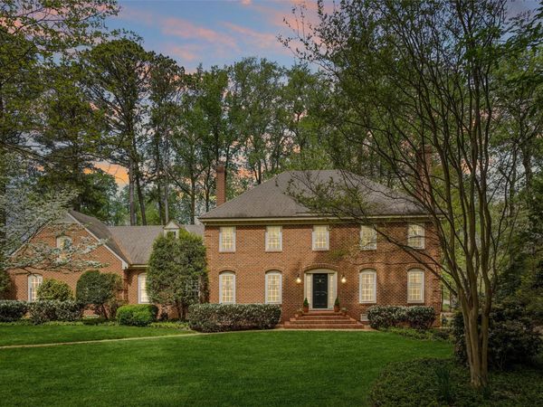 105 Robert Miles, Williamsburg, VA 23185