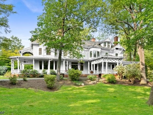 40 Highland Ave, Millburn, NJ 07078