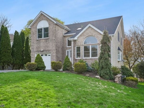 78 Elmwood Rd, Cedar Grove, NJ 07009