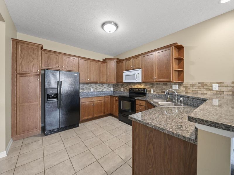 671 Albany Way, Marion, OH 43302 Photo 25