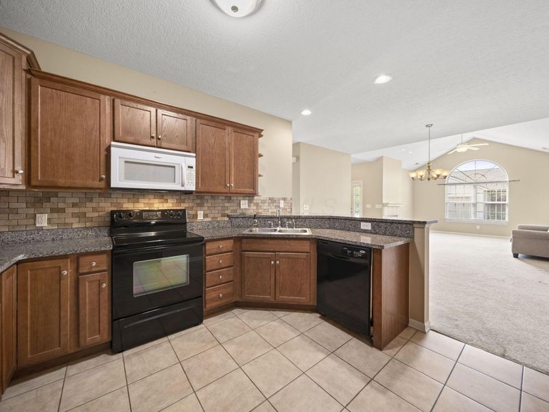 671 Albany Way, Marion, OH 43302 Photo 27