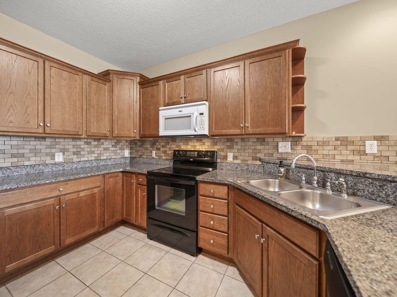 671 Albany Way, Marion, OH 43302 Photo 32