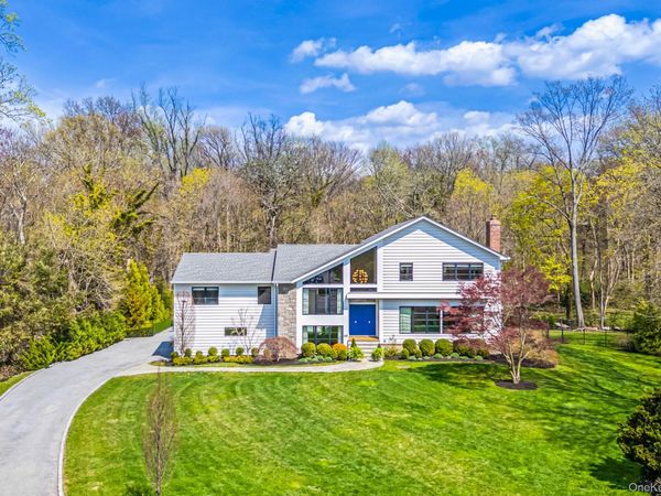 68 Brookside Drive , Manhasset, NY 11030