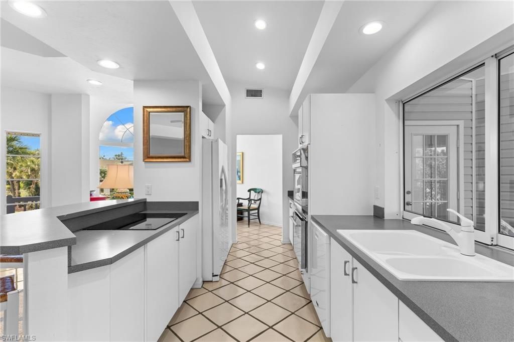 480 Las Tiendas Ln, Sanibel, FL 33957 Photo