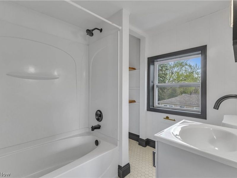 304 E Union Street, Medina, OH 44256 Photo 22