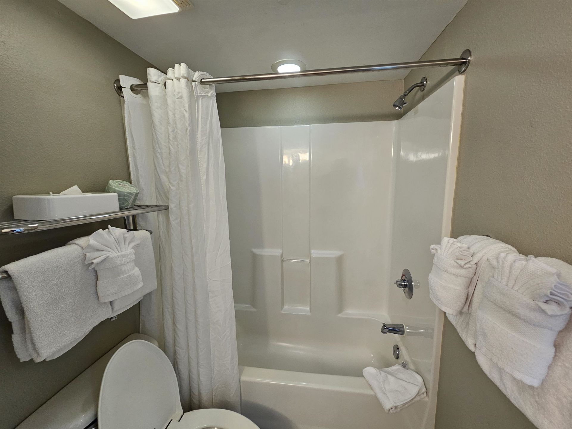 5200 N Ocean Blvd. Photo 18