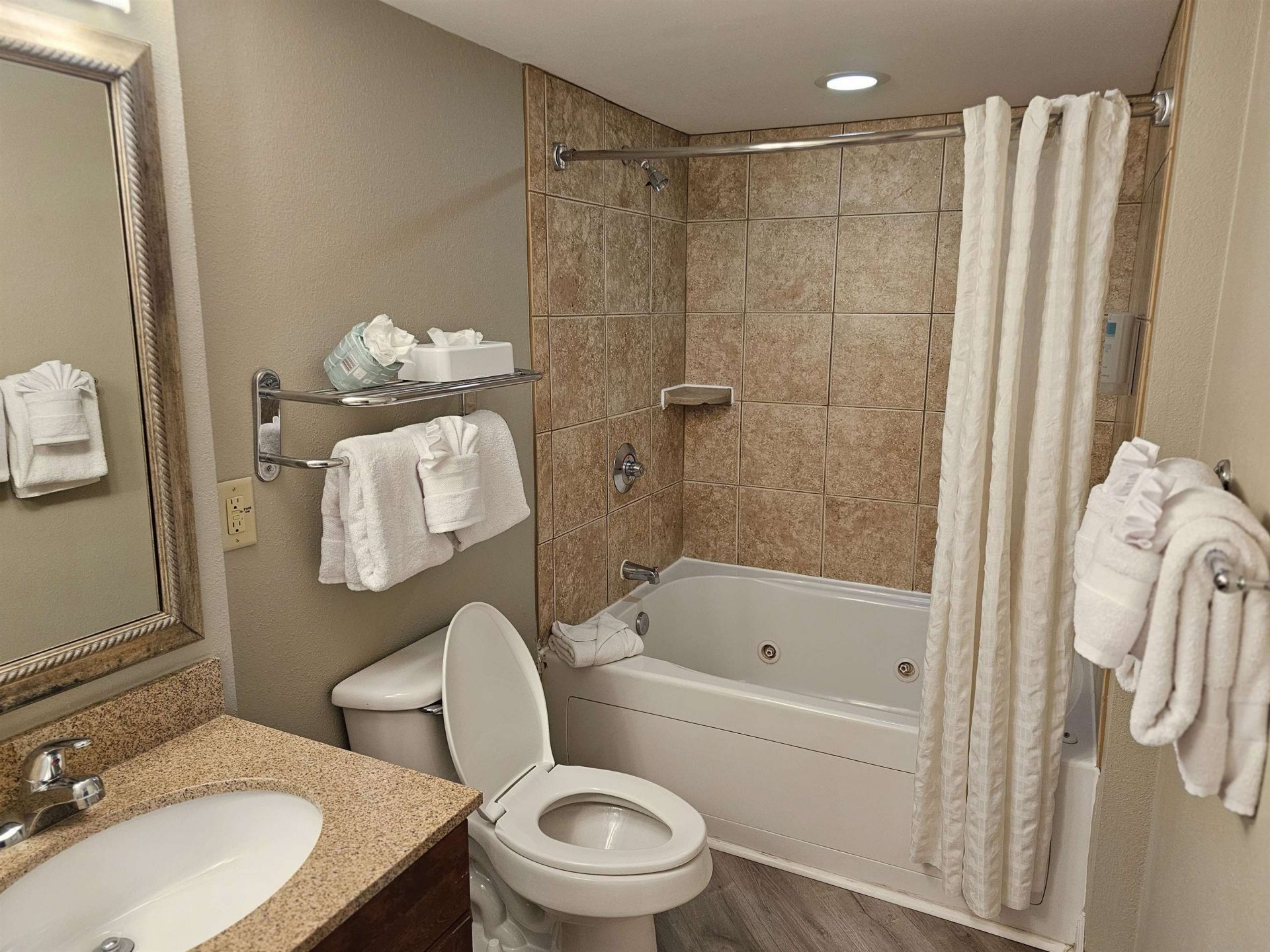 5200 N Ocean Blvd. Photo 6