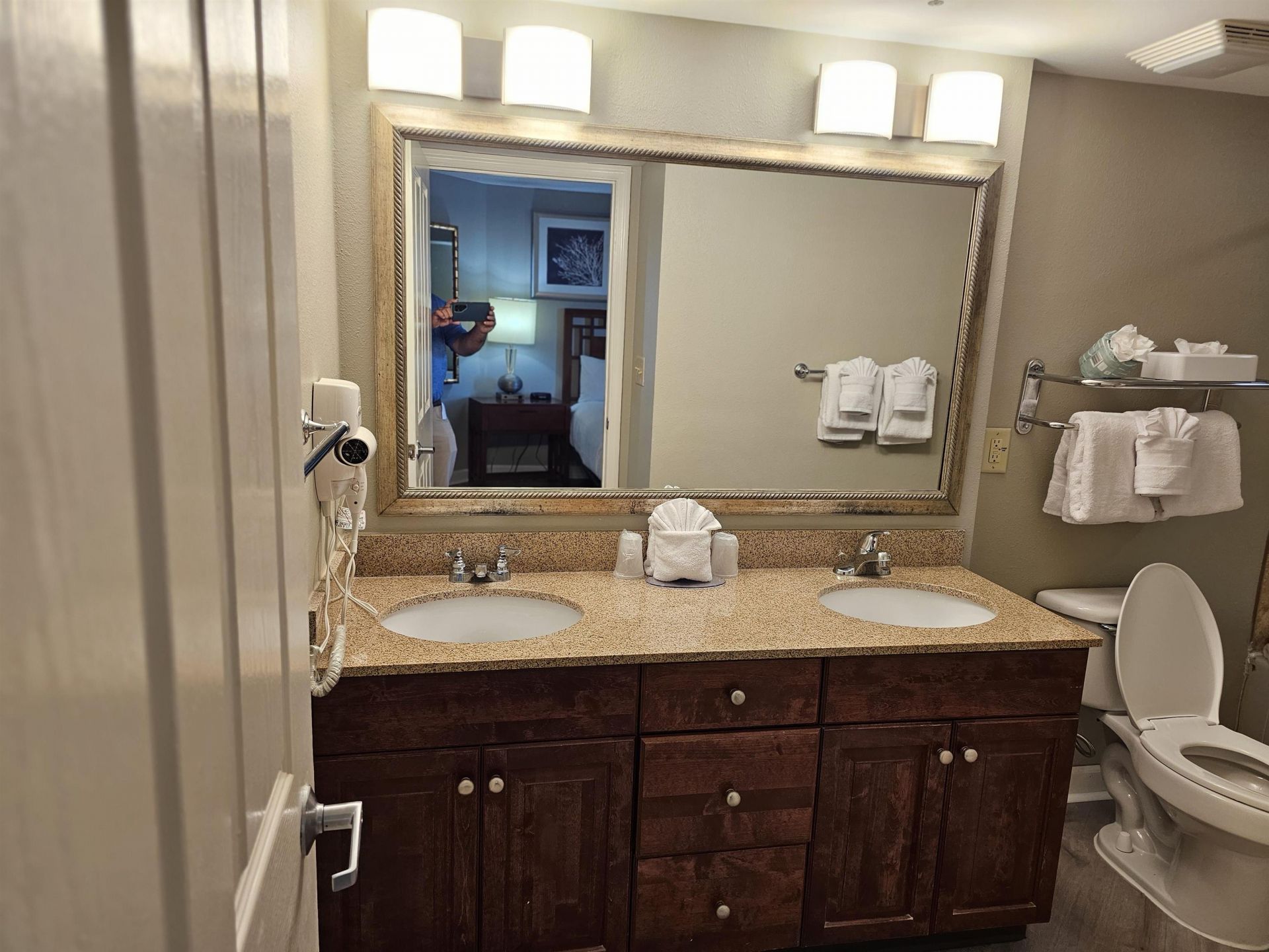 5200 N Ocean Blvd. Photo 7