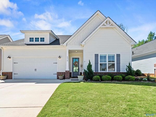 6218 Pembrook Pond Place, Owens Cross Roads, AL 35763