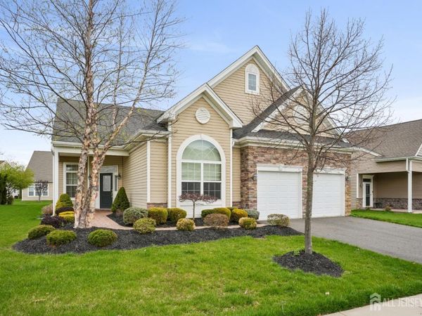 135 Diamond Spring Drive, Monroe Township, NJ 08831