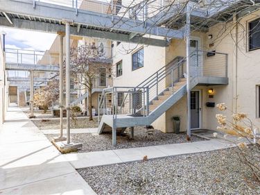 118 Bay Village Drive, Rochester, NY 14609