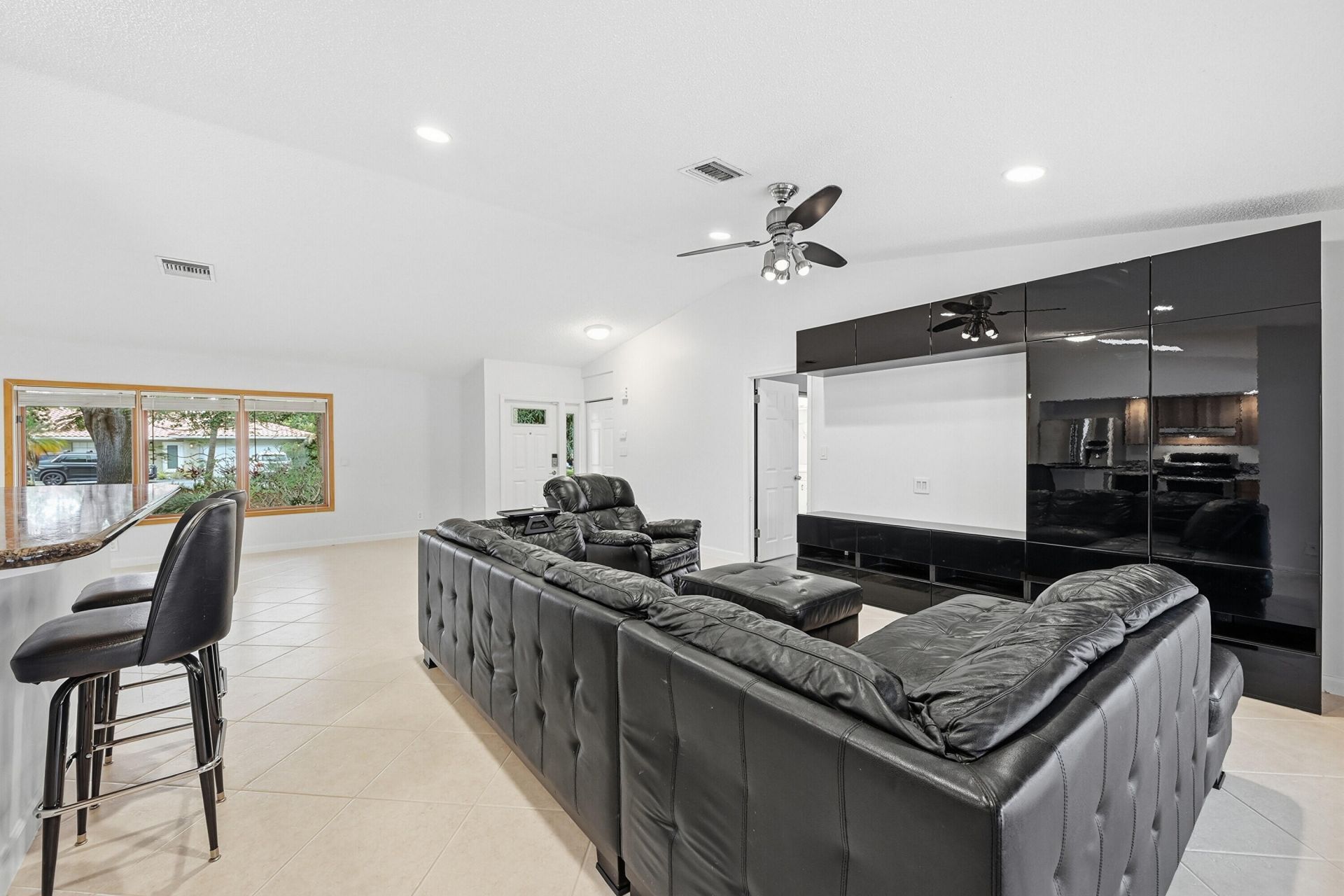 8857 NW 3rd Place, Coral Springs, FL 33071 Photo