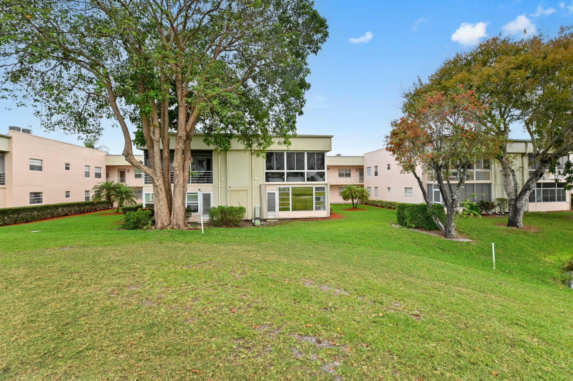 343 Capri, Unit H, Delray Beach, FL 33484 Photo