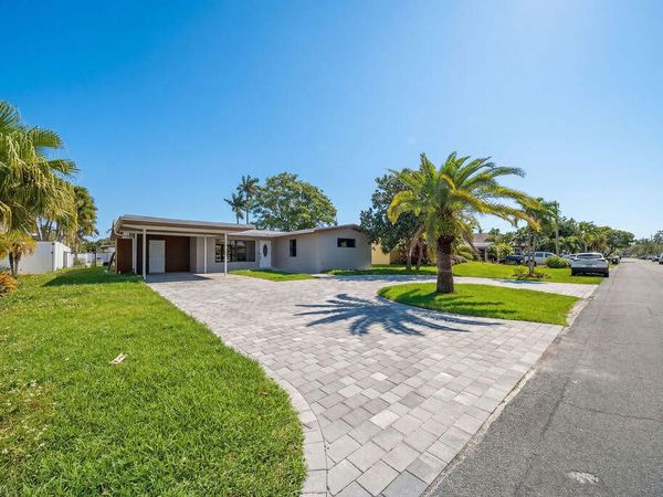 2524 Nassau Lane, Fort Lauderdale, FL 33312