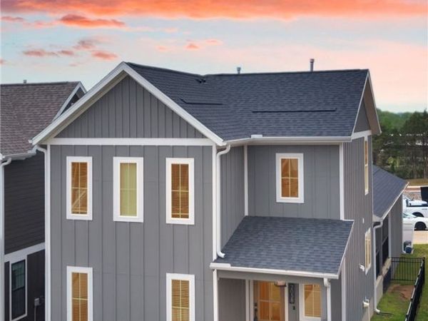 2058 E Little Crew Drive, Fayetteville, AR 72703