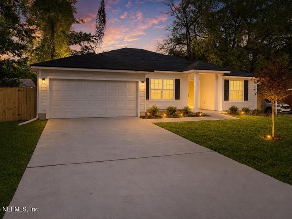 5529 NETTIE Road, Jacksonville, FL 32207
