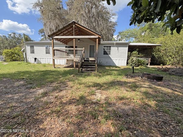 120 PEACH Avenue, Hawthorne, FL 32640