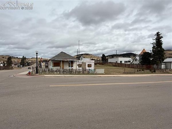 239 W Bennett Avenue, Cripple Creek, CO 80813