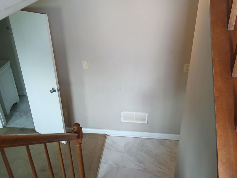 6449 Gunstock Court, Reynoldsburg, OH 43068 Photo 2