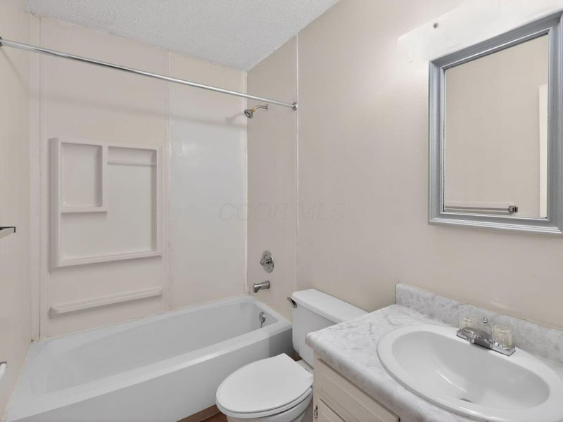 6449 Gunstock Court, Reynoldsburg, OH 43068 Photo 23