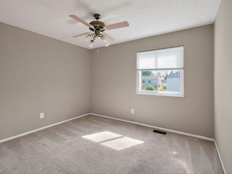 6449 Gunstock Court, Reynoldsburg, OH 43068 Photo 9