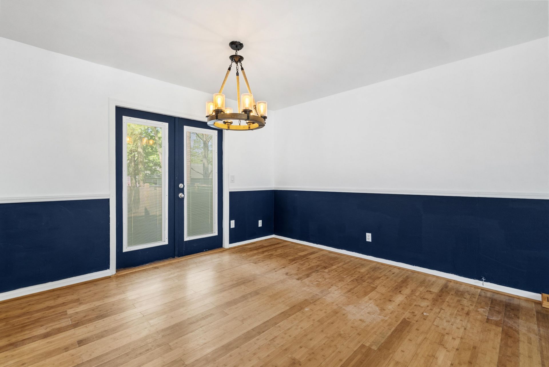 606 Dolphin Drive Photo 10